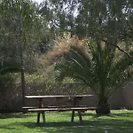 Eve Rozaki Villa Piszúri