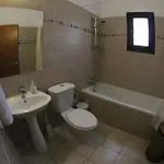 Eve Rozaki Piszúri
